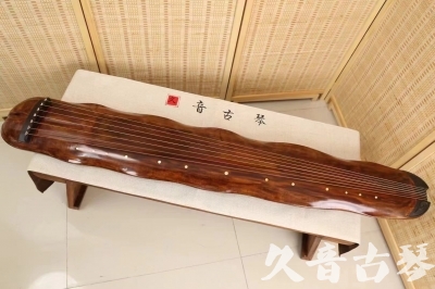 广东省●久音古琴  ●今日推荐20240831  【断纹蕉叶】